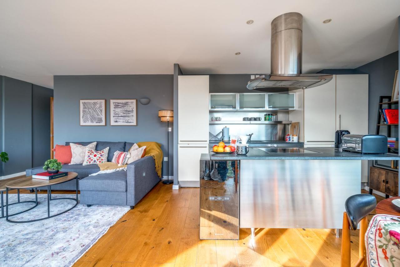 2 Bedroom Apartment With Park Views Shoreditch London Kültér fotó