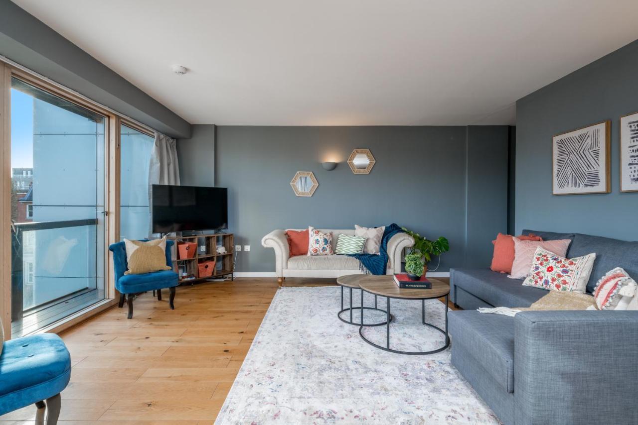 2 Bedroom Apartment With Park Views Shoreditch London Kültér fotó